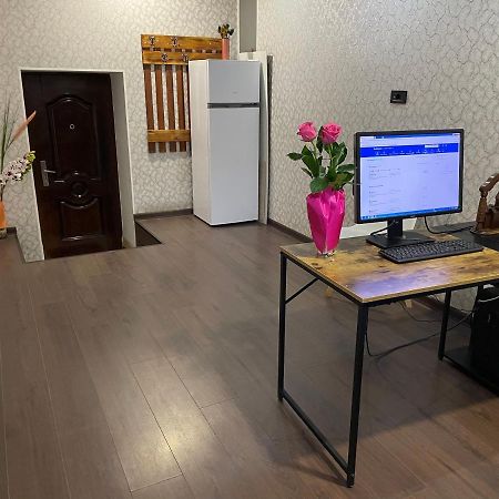 N 1 Hostel Ереван Экстерьер фото