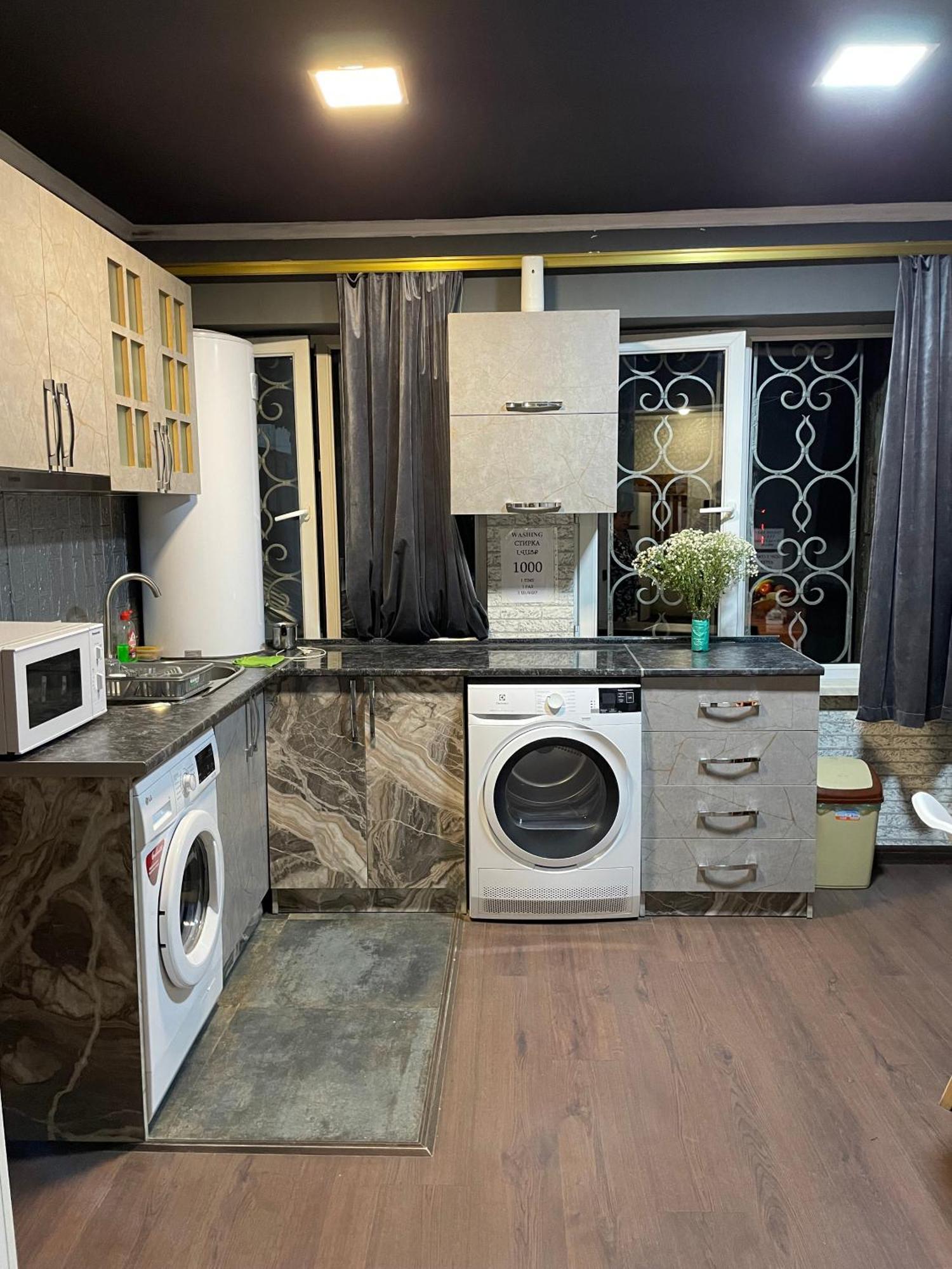 N 1 Hostel Ереван Экстерьер фото
